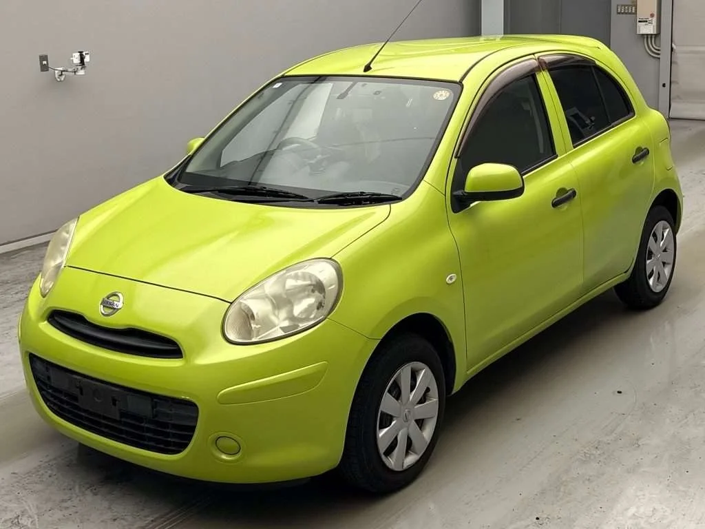 Nissan March 2012