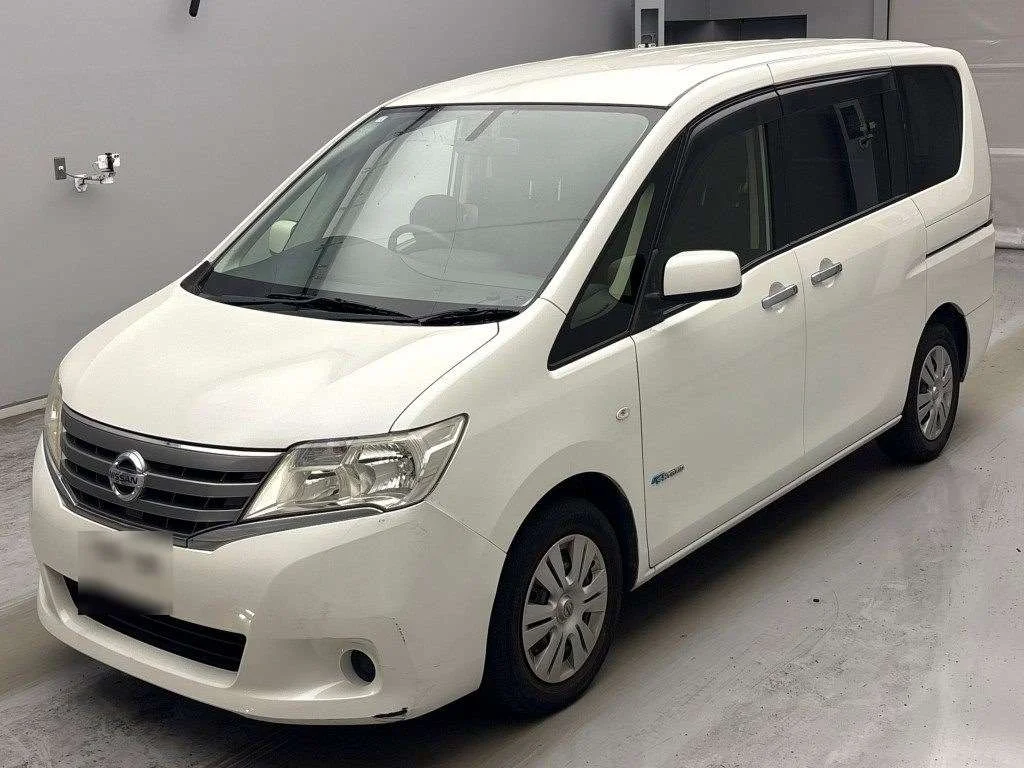 Nissan Serena 2012