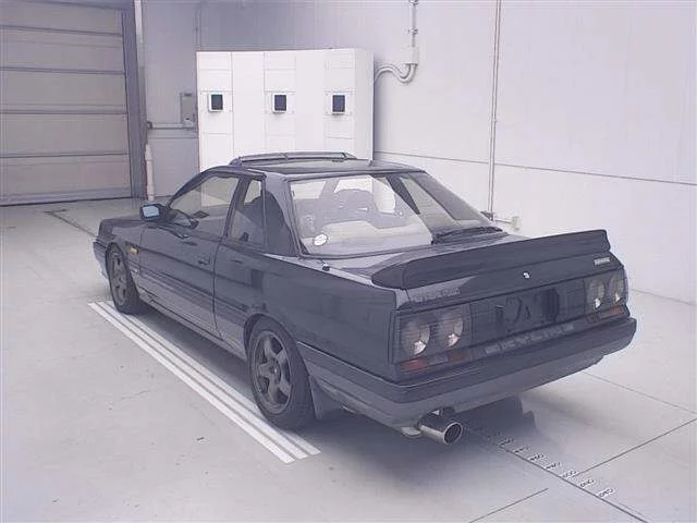 Nissan Skyline  с аукциона в Японии