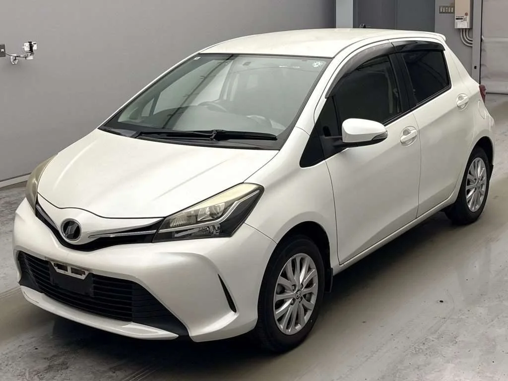 Toyota Vitz 2014