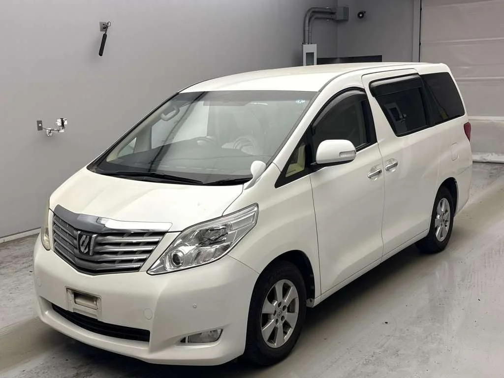Toyota Alphard 2010