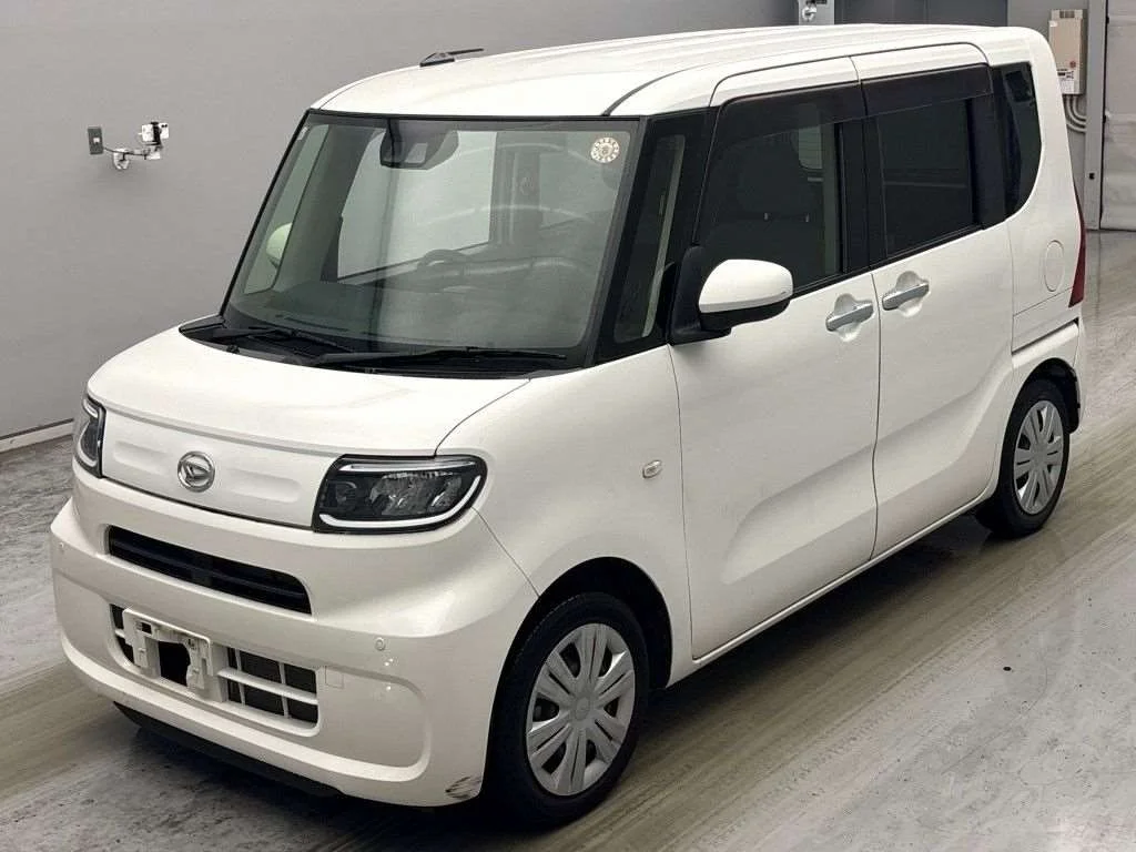 Daihatsu Tanto 2021