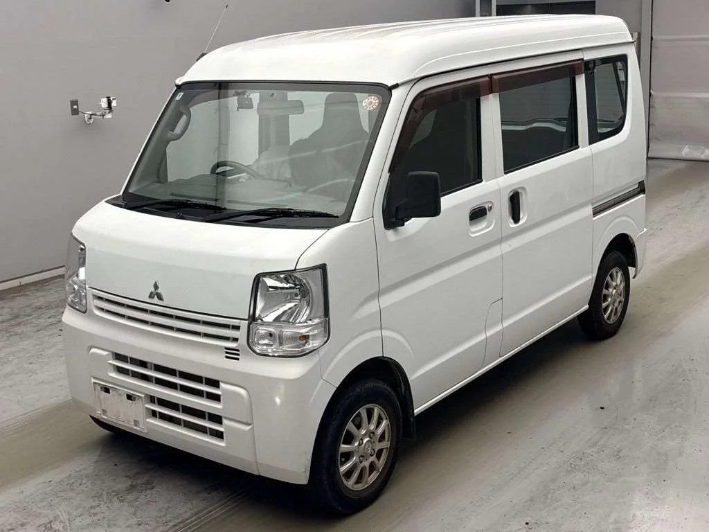 Mitsubishi Minicab 2017