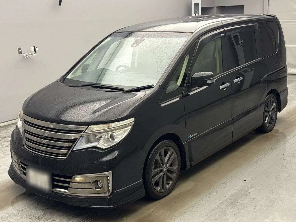 Nissan Serena 2015