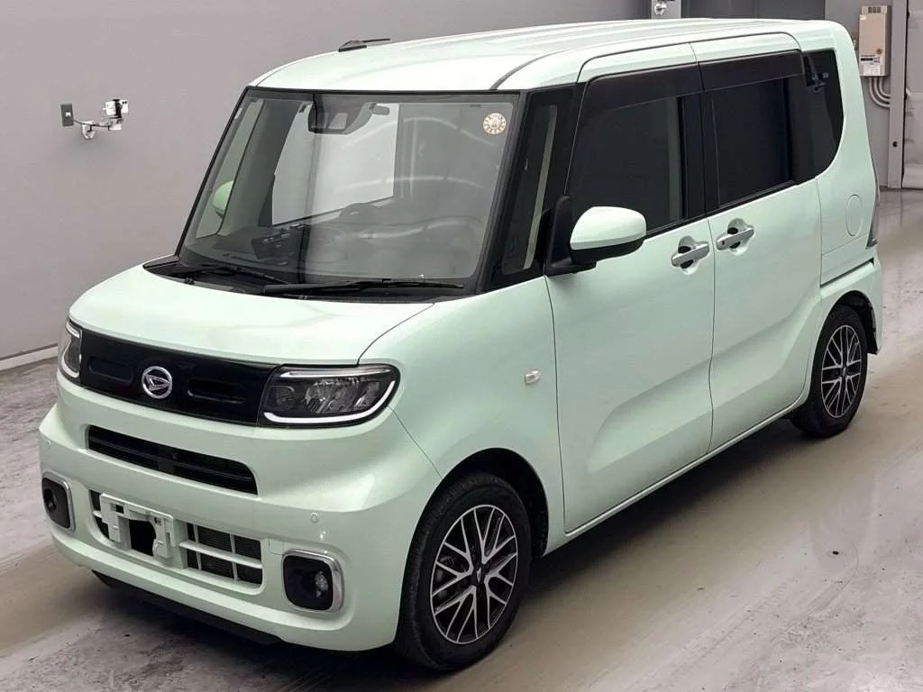 Daihatsu Tanto 2022