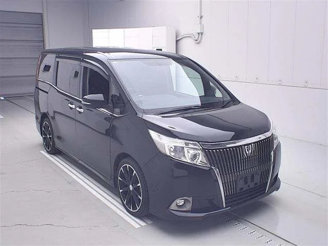 Toyota Esquire 2015