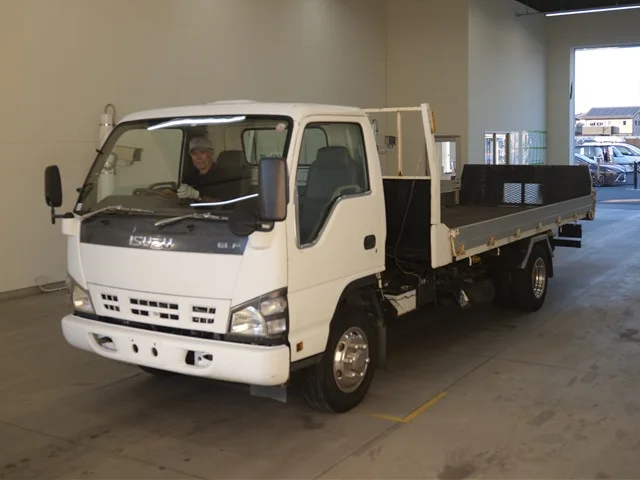 Isuzu Elf  с аукциона в Японии
