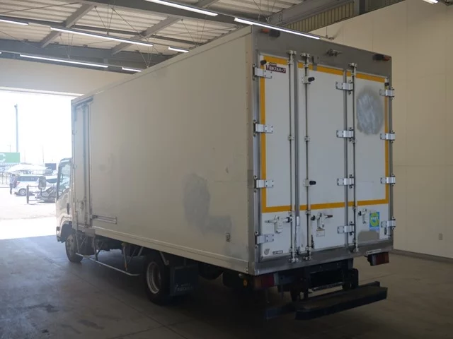 Isuzu Elf 2015