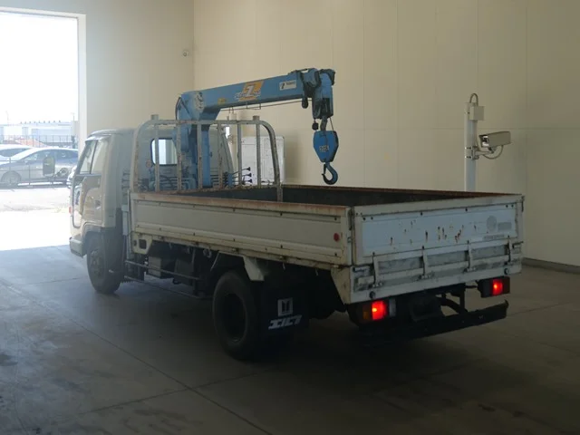 Isuzu Elf  с аукциона в Японии