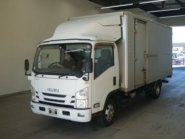 Isuzu Elf 2015