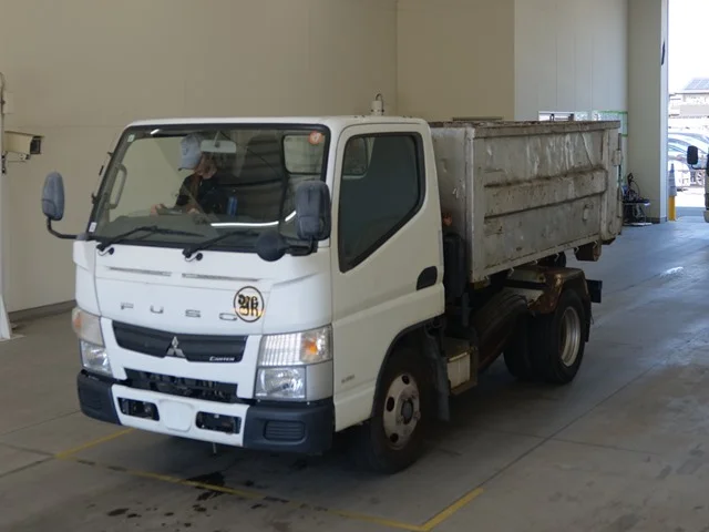 Mitsubishi Fuso Canter 2016