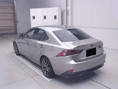Lexus IS300h