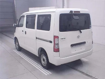 TOYOTA TOWN ACE VAN