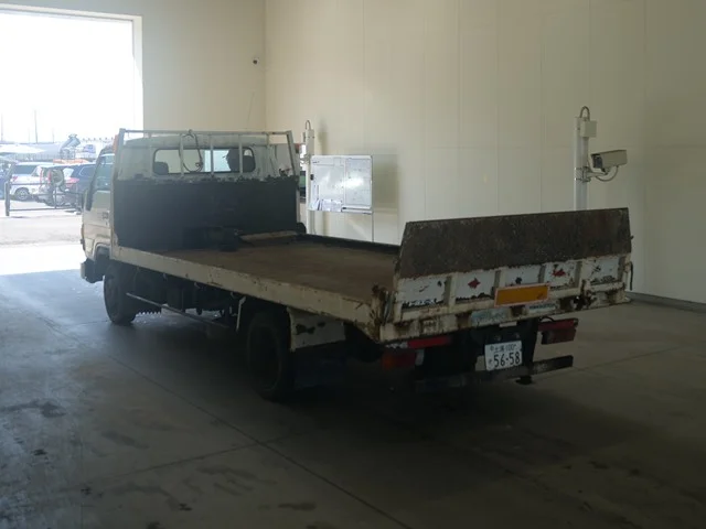 Toyota ToyoAce  с аукциона в Японии
