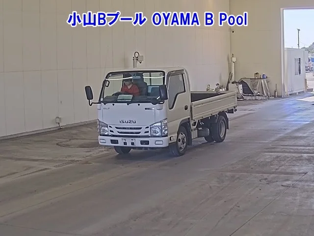Isuzu Elf 2017