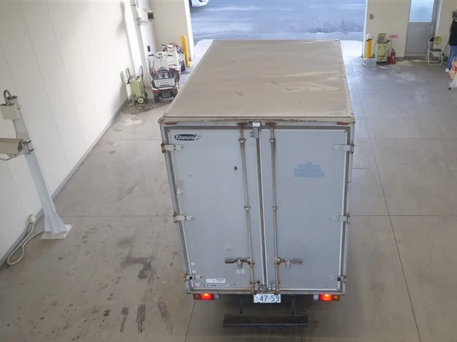 Isuzu Elf  с аукциона в Японии