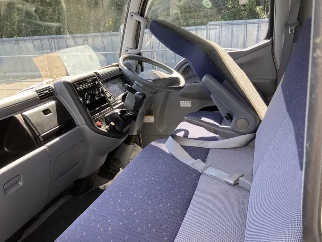 Mitsubishi Fuso Canter  с аукциона в Японии
