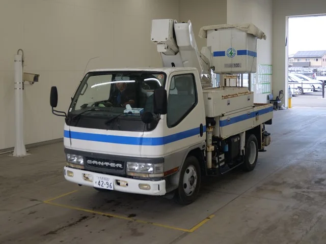 Mitsubishi Fuso Canter  с аукциона в Японии