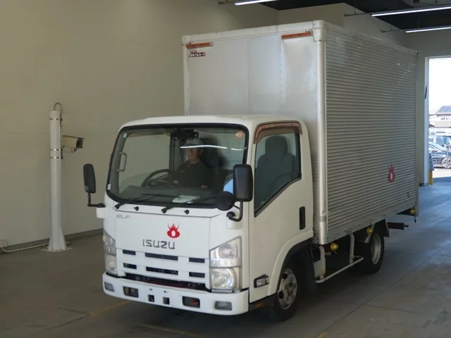 Isuzu Elf 2008
