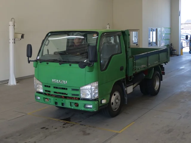 Isuzu Elf 2013