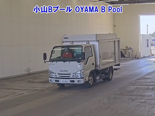Isuzu Elf 2017