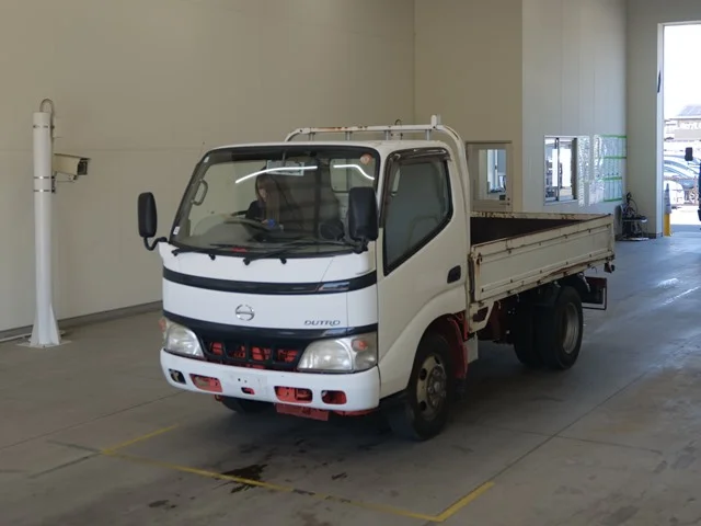 Hino Dutro  с аукциона в Японии