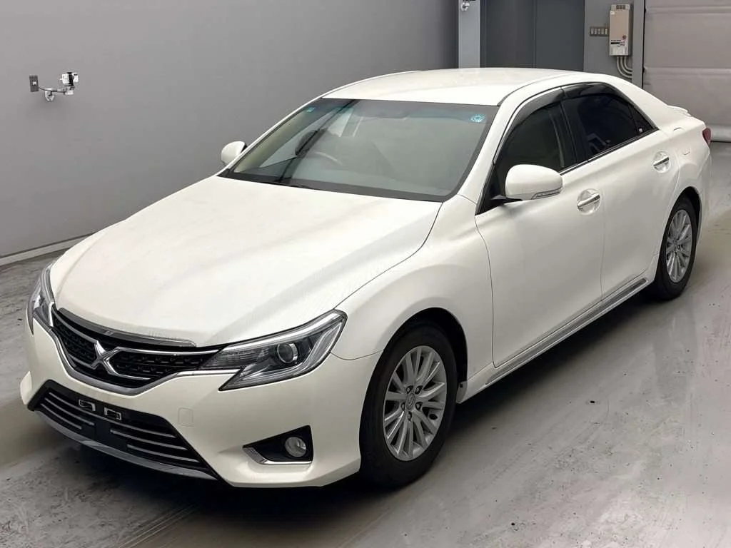 Toyota Mark X 2017