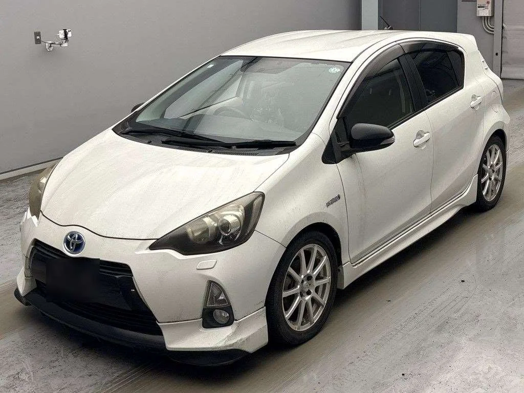 Toyota Aqua 2013