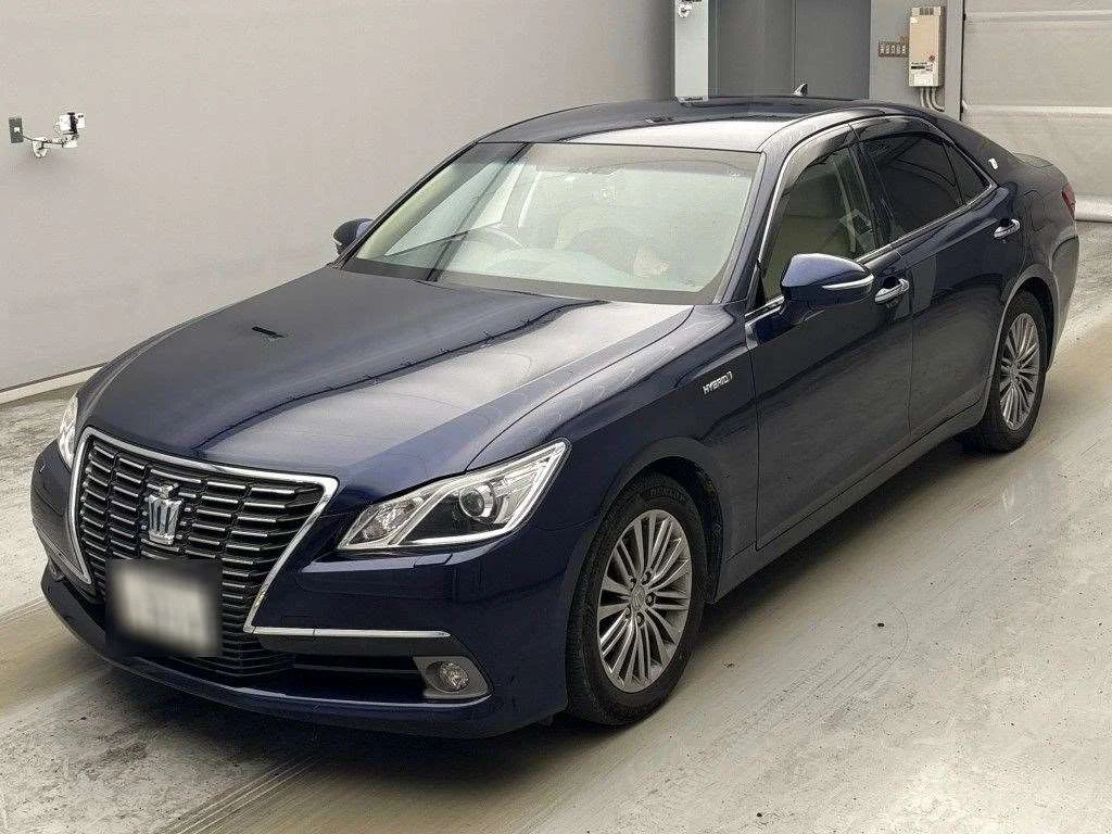 Toyota Crown 2014