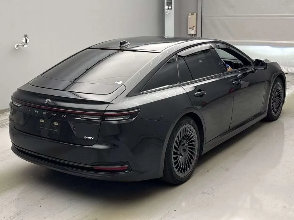 Toyota Crown 2024