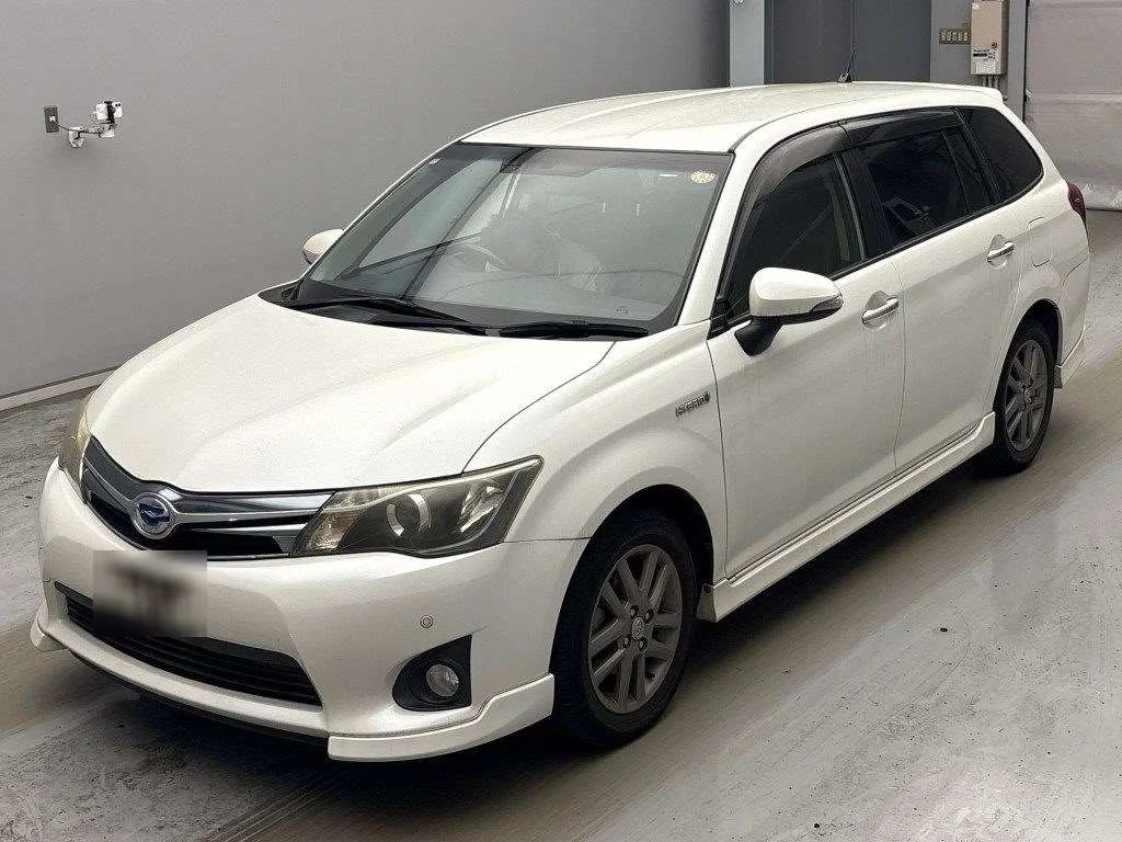 Toyota Corolla Fielder 2013