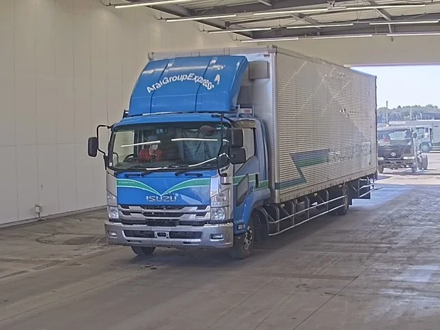 Isuzu Forward 2015