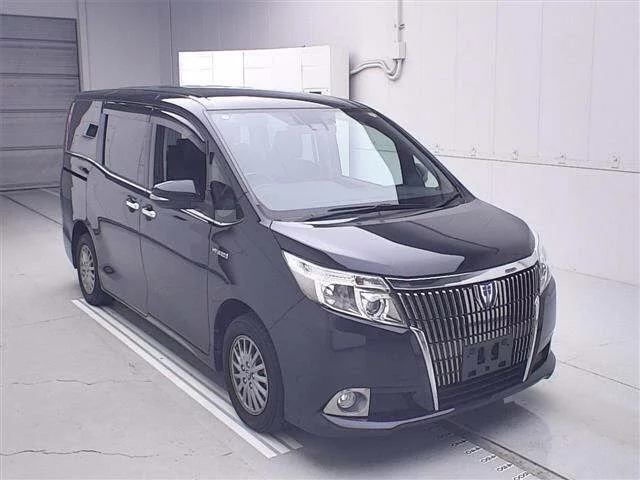 Toyota Esquire 2016