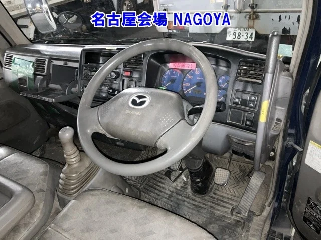 Mazda Titan  с аукциона в Японии