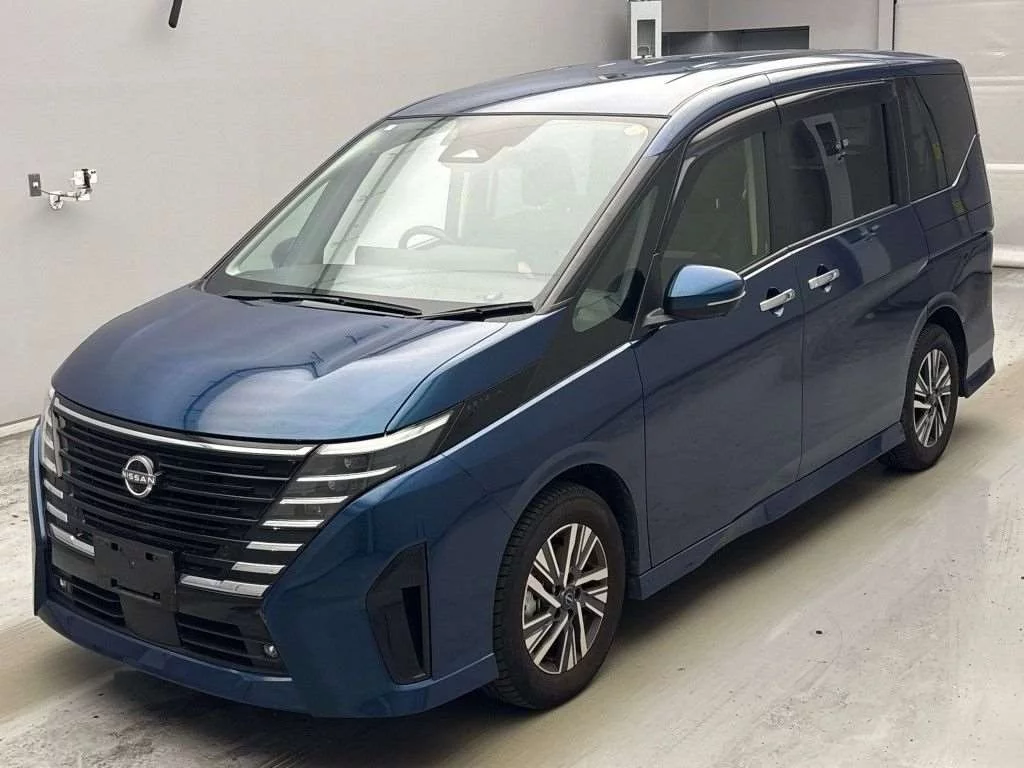 Nissan Serena 2023