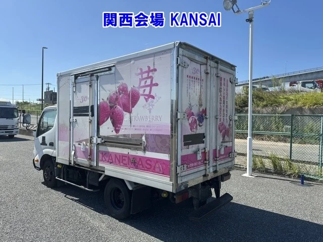 Toyota Dyna  с аукциона в Японии