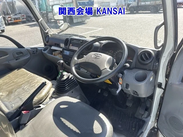 Toyota Dyna  с аукциона в Японии