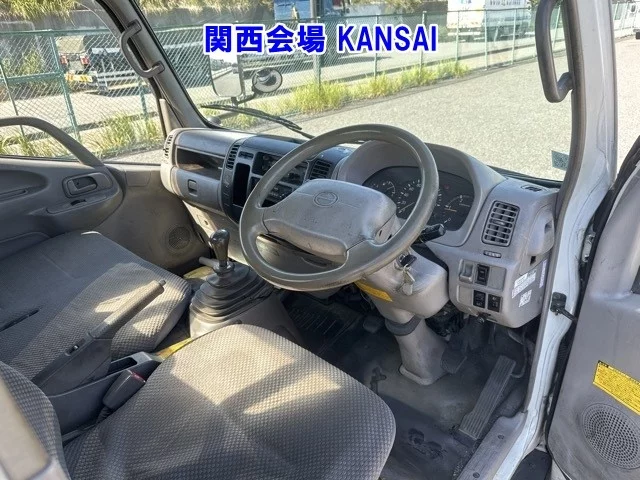 Hino Dutro  с аукциона в Японии