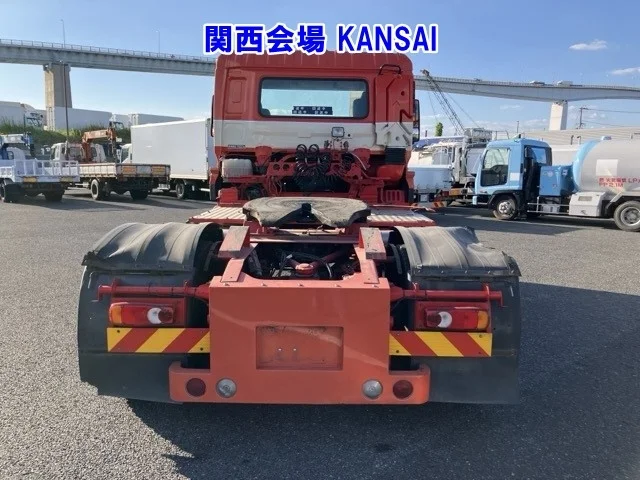 NISSAN DIESEL (UD) QUON  с аукциона в Японии