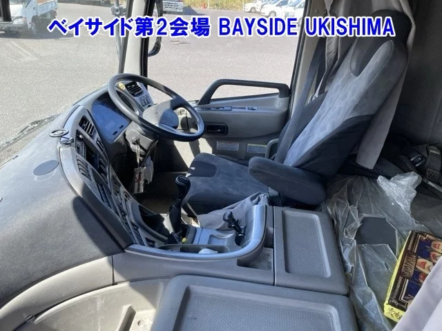 NISSAN DIESEL (UD) QUON  с аукциона в Японии