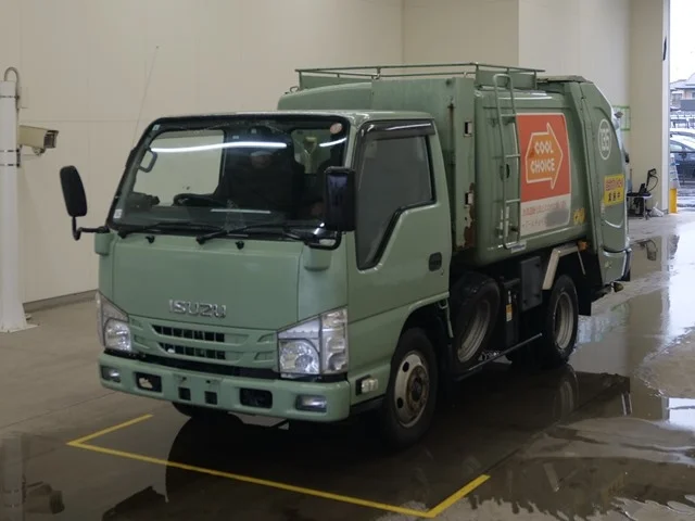 Isuzu Elf 2018