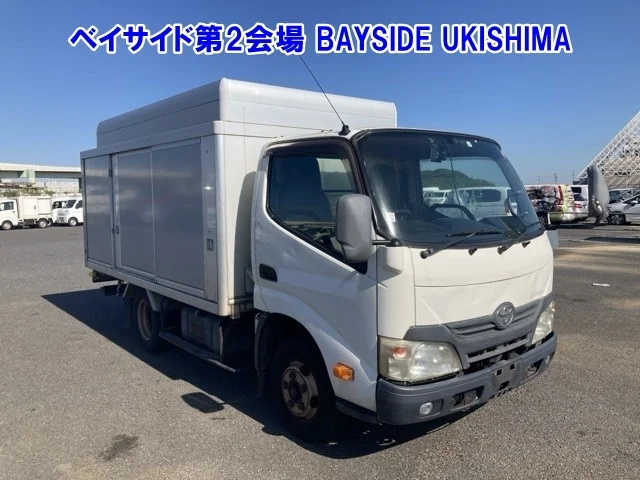 Toyota Dyna  с аукциона в Японии