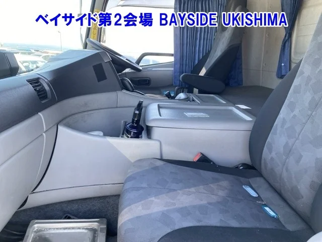 NISSAN DIESEL (UD) QUON  с аукциона в Японии