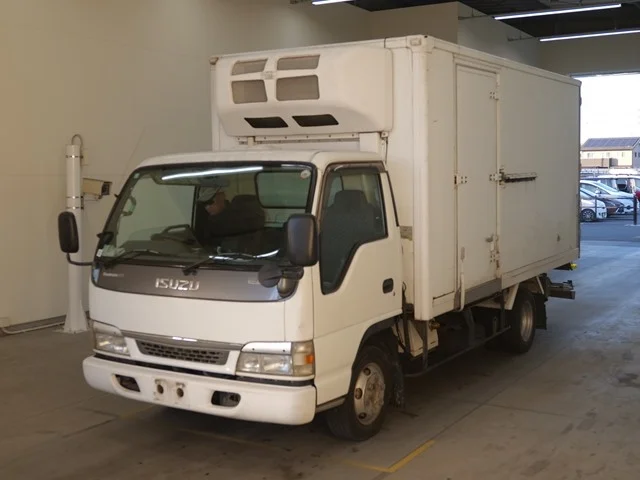 Isuzu Elf  с аукциона в Японии