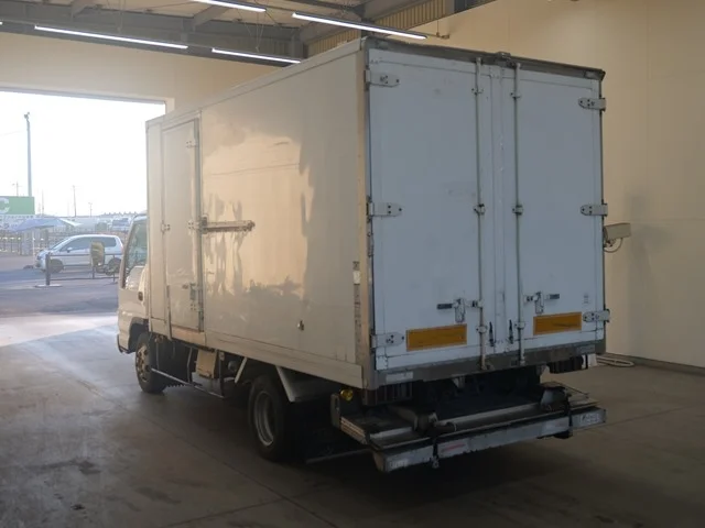 Isuzu Elf  с аукциона в Японии