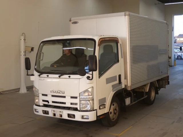 Isuzu Elf 2011