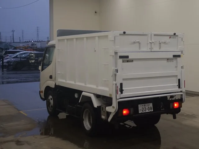 Toyota ToyoAce  с аукциона в Японии