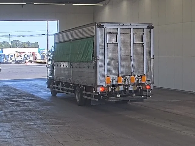Nissan UD  с аукциона в Японии