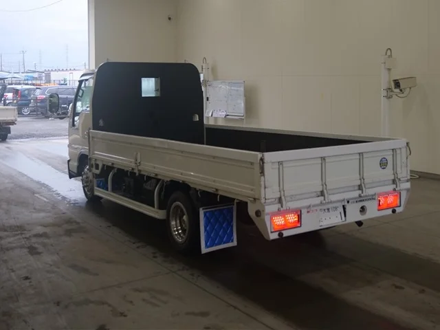 Isuzu Elf  с аукциона в Японии