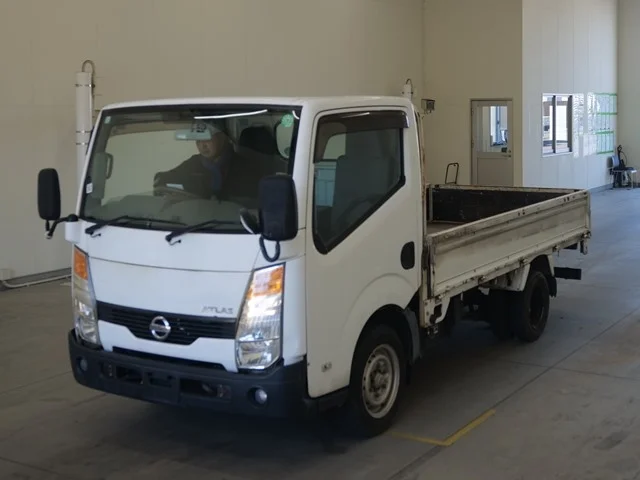 Nissan Atlas 2008